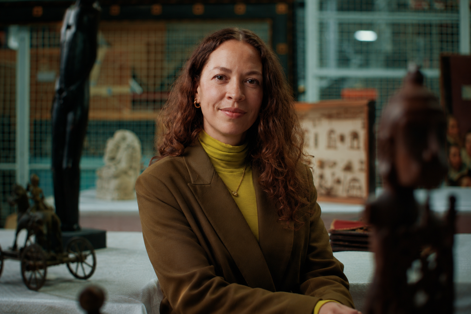 Portret gastcurator Amanda Pinatih voor Delftse Blik: Wat wij zien - Rauwkost Film