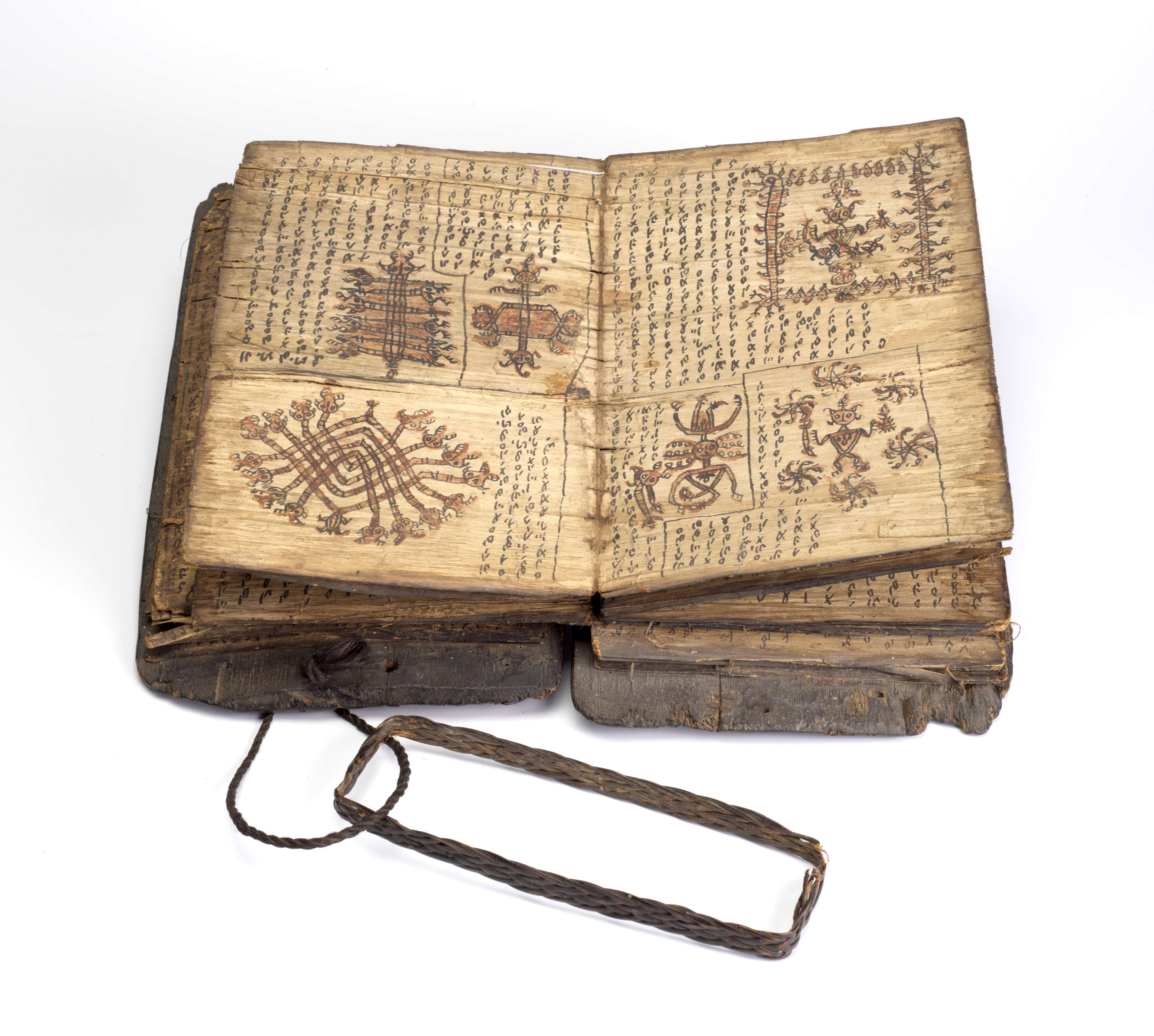  Pustaha (handschrift), van voor 1892, Noord-Sumatra. Museum Prinsenhof Delft.  Fotografie: Tom Haartsen 