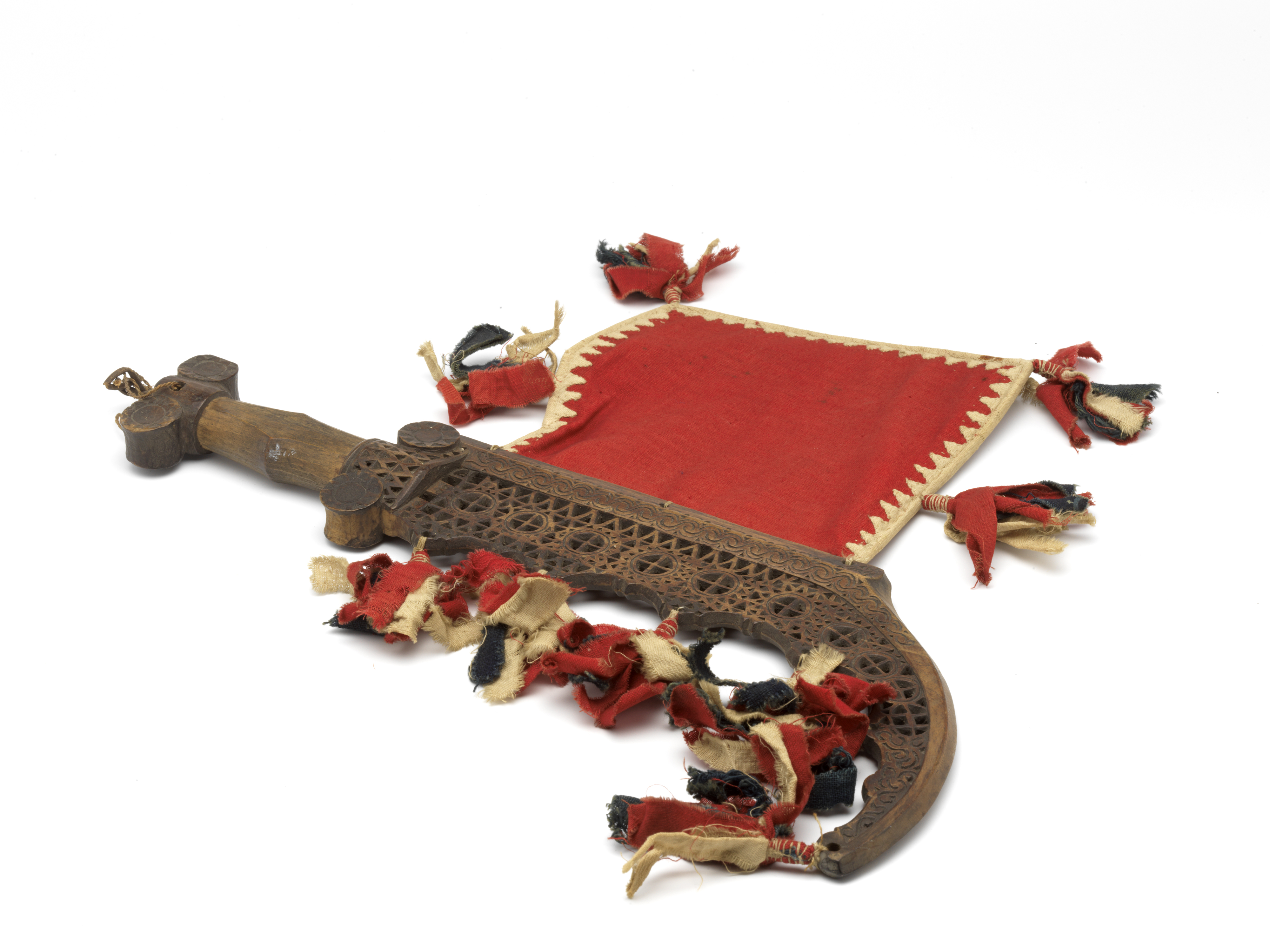 Töri töri / Turi turi (waaier), van voor 1889, Nias. Museum Prinsenhof Delft.  Fotografie: Tom Haartsen